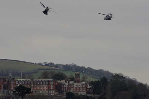 06 January 2021 - 15-01-06
A saluting turn over BRNC.
-------------------------
Royal Navy Merlin helicopters ZJ118 & ZJ132